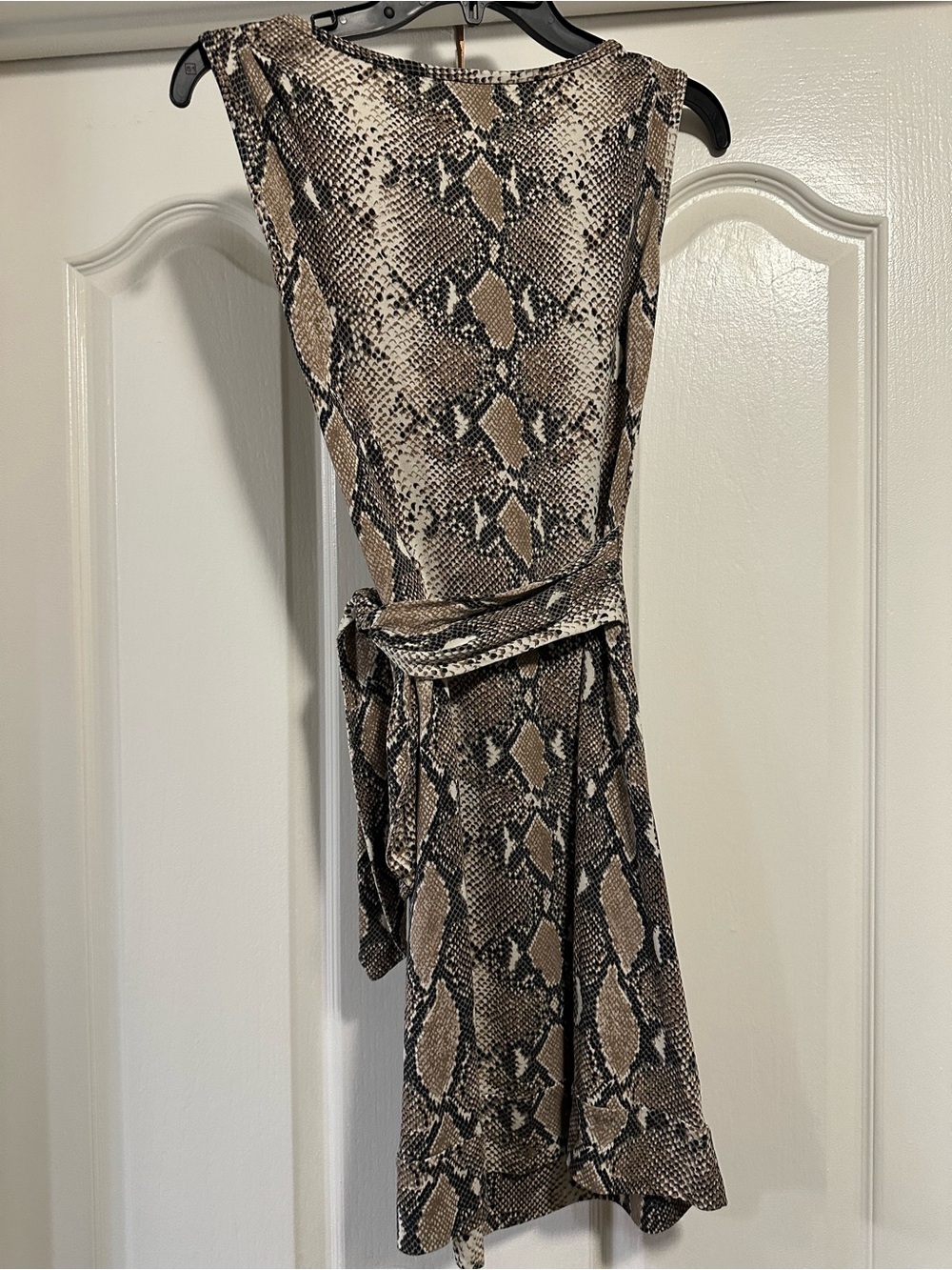 Diane von Furstenberg DVF faux wrap bodycon Y2K Snake-Print dress Beige/Black 4 - Picture 5 of 7
